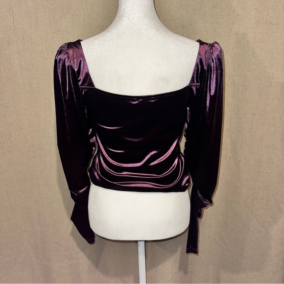Express Velvet Long Sleeved Ruched Front Top Puff Sleeve Violet ✨ Size Small - Picture 2 of 3